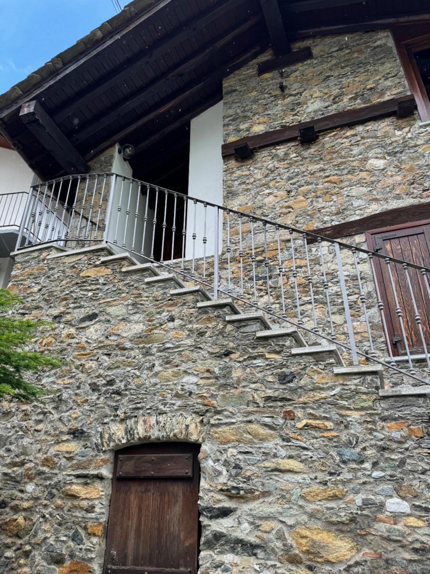 La Casa Di Nina - Traves Vila Pessinetto Exterior foto